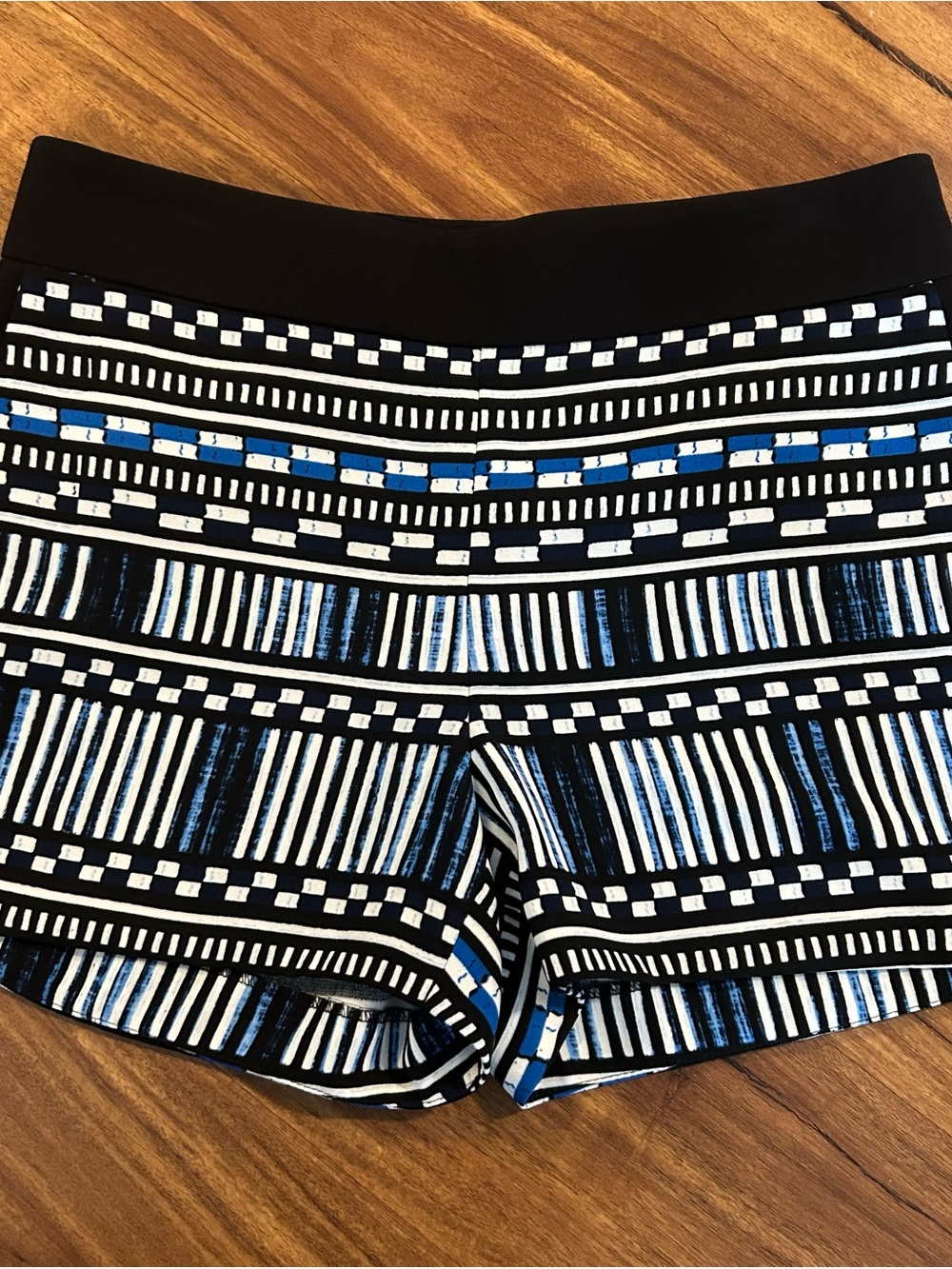 J Crew Black Blue White Geometric Women’s Size 2